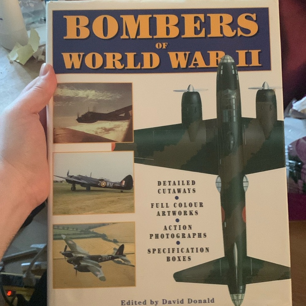 Bombers of World War 2 Incredible Coffee Table Book w/ over 300 illustrations 🔥